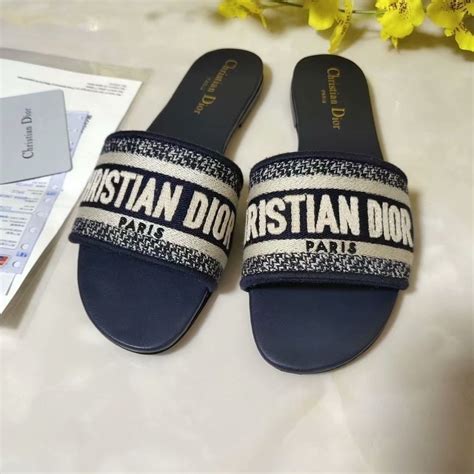 chinelo cristian dior|dior online shopping.